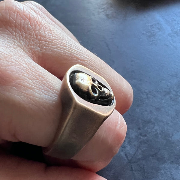 Skull Signet Ring – Chunky Bronze and Brass Ring – Gothic Skull Jewelry – Handmade Statement Ring – Unisex Signet – Bronze Skull Ring