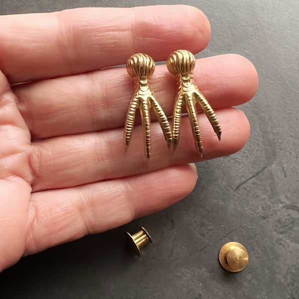 Gothic Handmade Brass Bird Claw Brooch – Vintage Talon Pin